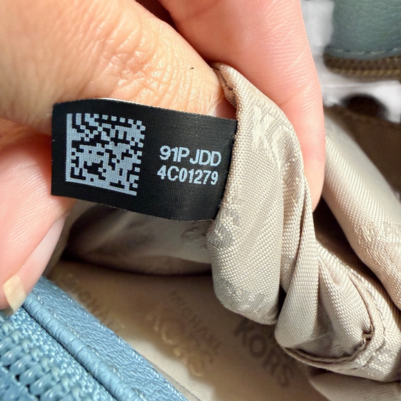 Michael Kors Leather Satchel Crossbody Blue Silver Tone Chain Strap - Picture 10 of 16